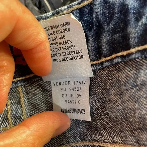 Lilu juniors denim shorts with flowers on them - Picture 9 of 10